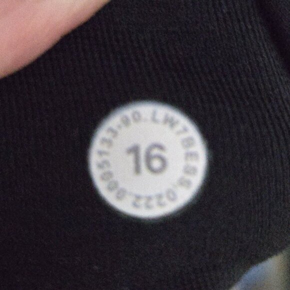 Lululemon Wunder Train High-Rise Short 6" - 16 Black - Picture 7 of 7